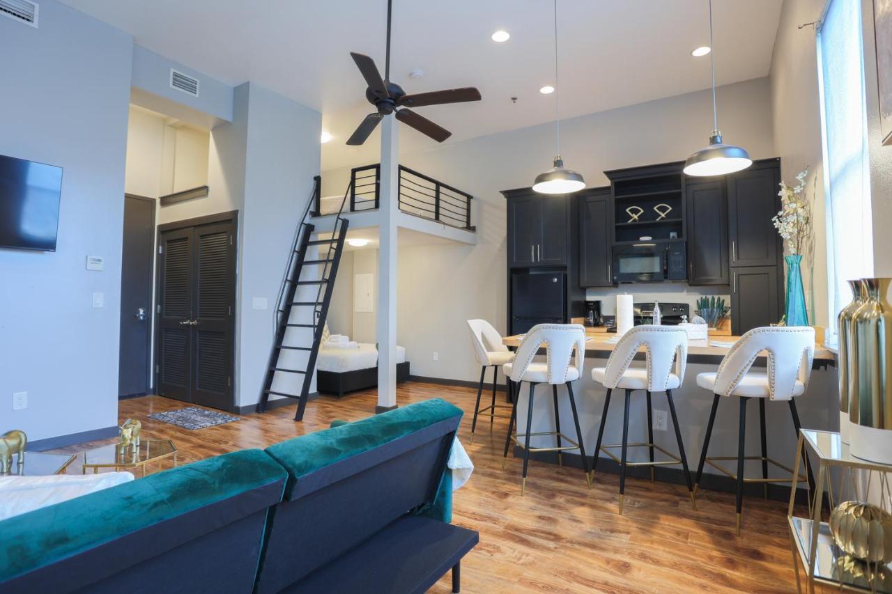 Old West Studio Lofts West Tampa Eksteriør billede